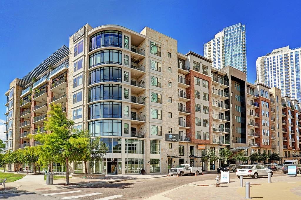 Gables Park Plaza Downtown Austin Apartments