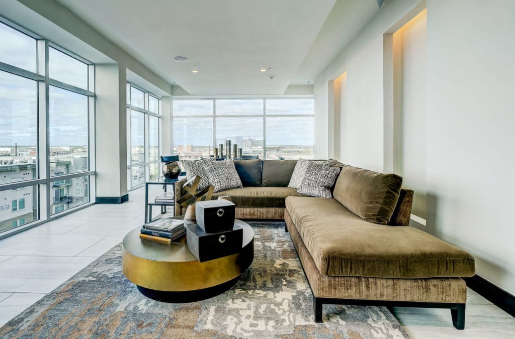 Floor to ceiling windows in a room.